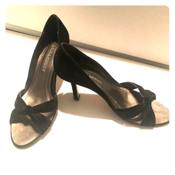 Black velvet Laura Ashley open toe pumps size 7.5 - Picture 1 of 8